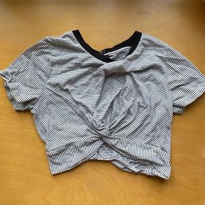 Forever 21 Cropped Shirt